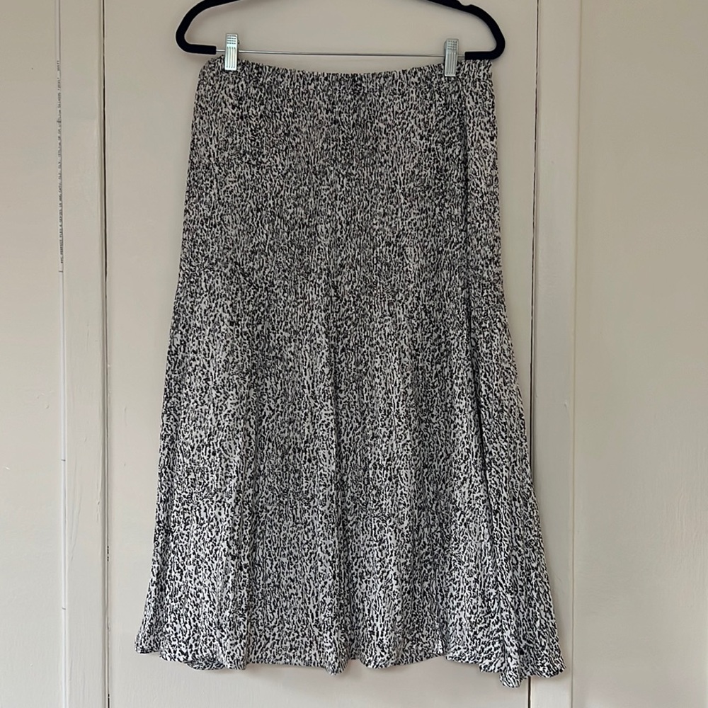 Banana Republic pleated midi skirt